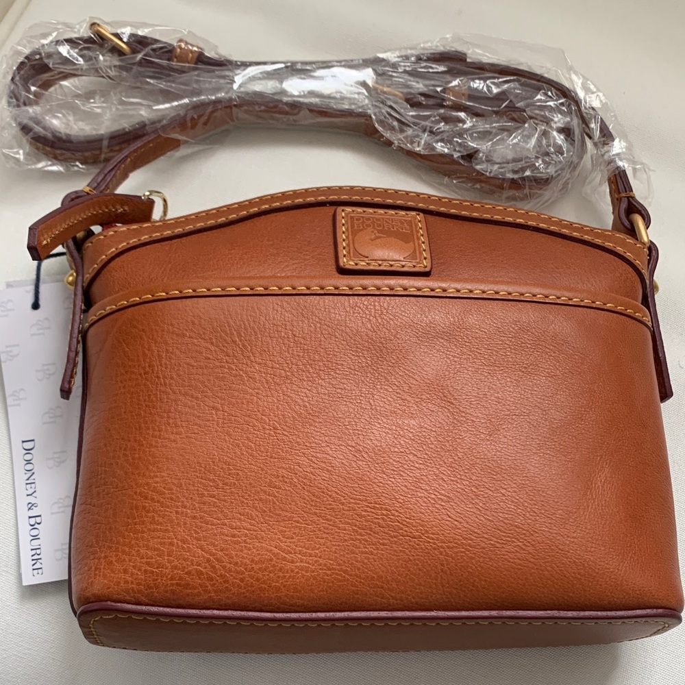 NWT - Dooney & Bourke Florentine Leather Domed Crossbody Bag in Natural - Picture 2 of 4